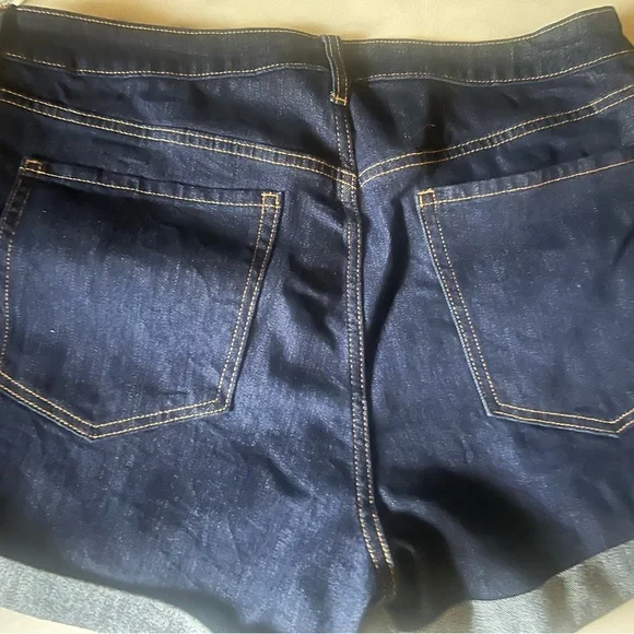 🌟Old Navy Dark Blue Denim Shorts - Picture 4 of 4